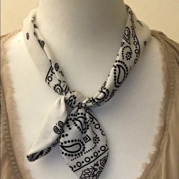 Women’s Tied Scarf Bandanna Headband Accessories pair of 2 Black and White - Picture 5 of 5